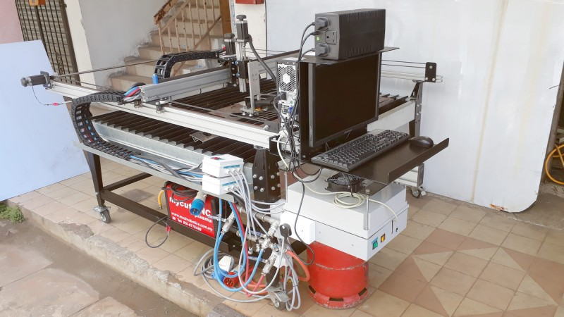 MYCUT Plasma Cutting Machine